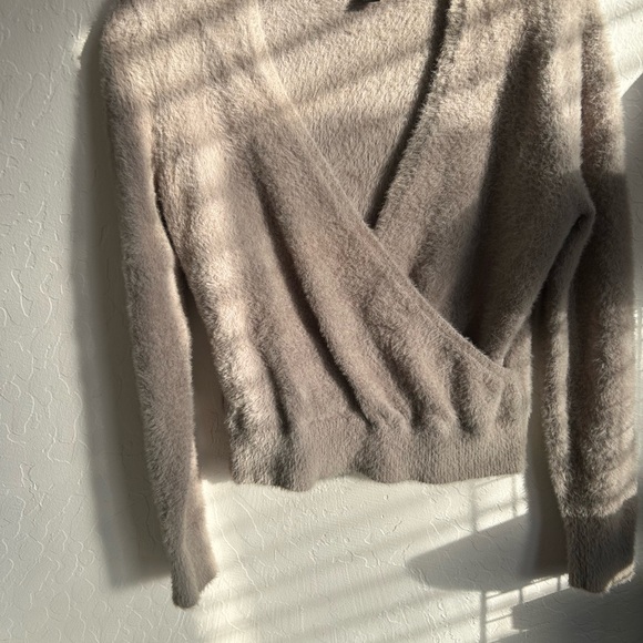 Banana Republic Grey V-Neck Eyelash Wrap Sweater - Picture 5 of 5